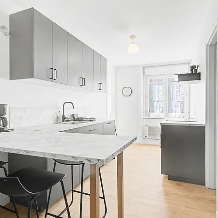 Champs Fleury A Comfortable Flat In A Quiet Neighbourhood Apartment *